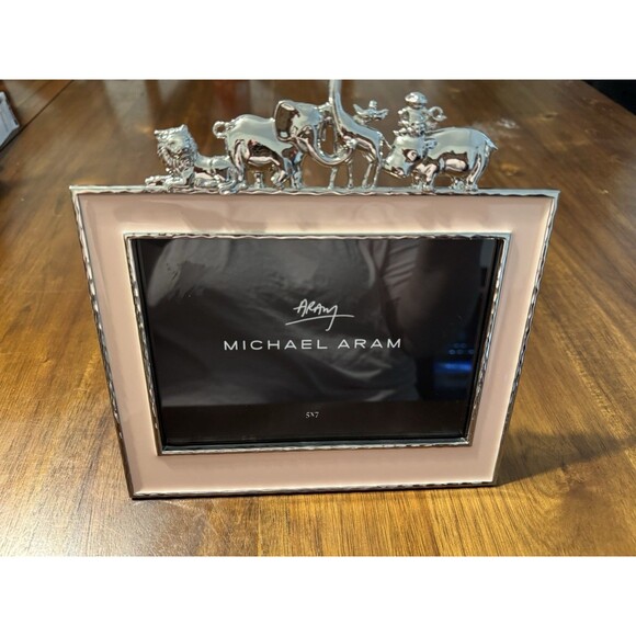 Michael Aram Frame, Pink Enamel Metal w/ Elephant Lion Zoo Animals 5x7 EUC - Picture 2 of 5